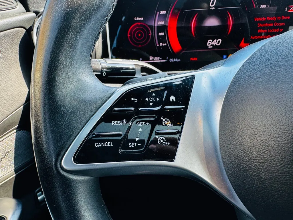 2025 Mercedes-Benz C-Class Sedan C 300 - Photo 23