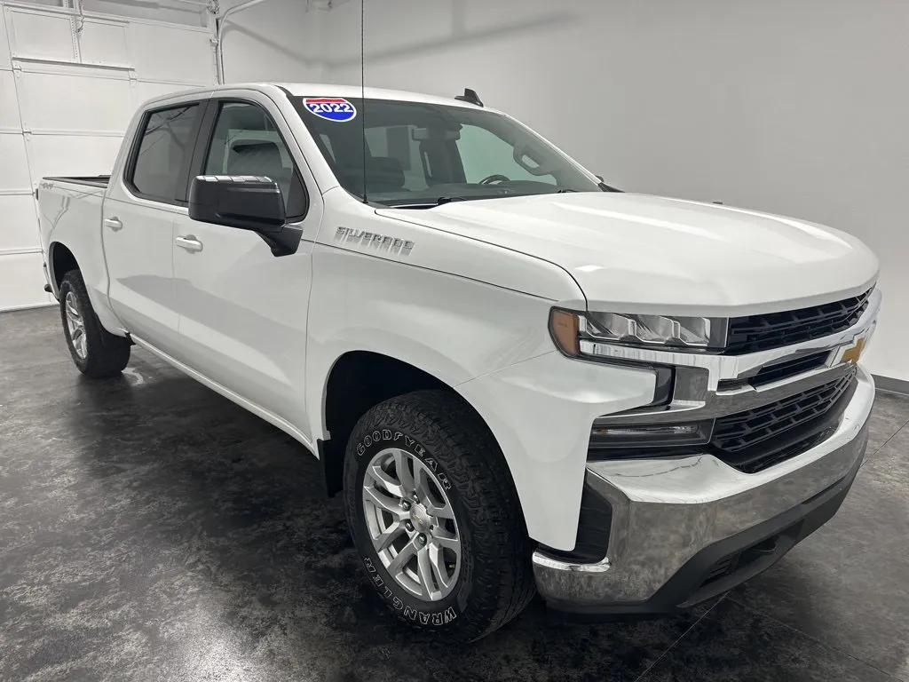 Chevrolet Silverado photo 4