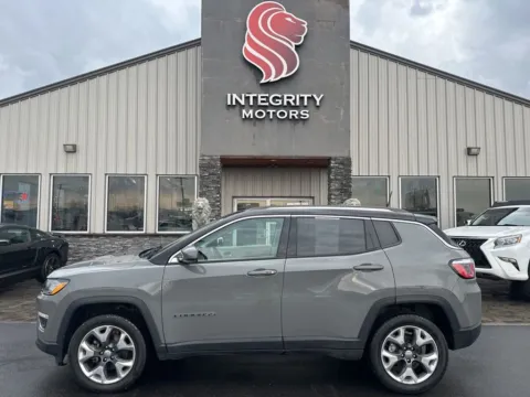 Gray 2019 Jeep Compass Limited for sale in Evansville, IN