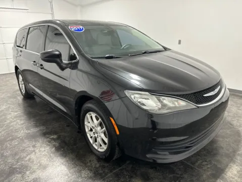 Another view of 2017 Chrysler Pacifica Touring for sale in Evansville, IN at Integrity Motors Group