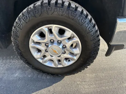 More photos of 2022 Chevrolet Silverado 2500HD LT at Integrity Motors Group, IN