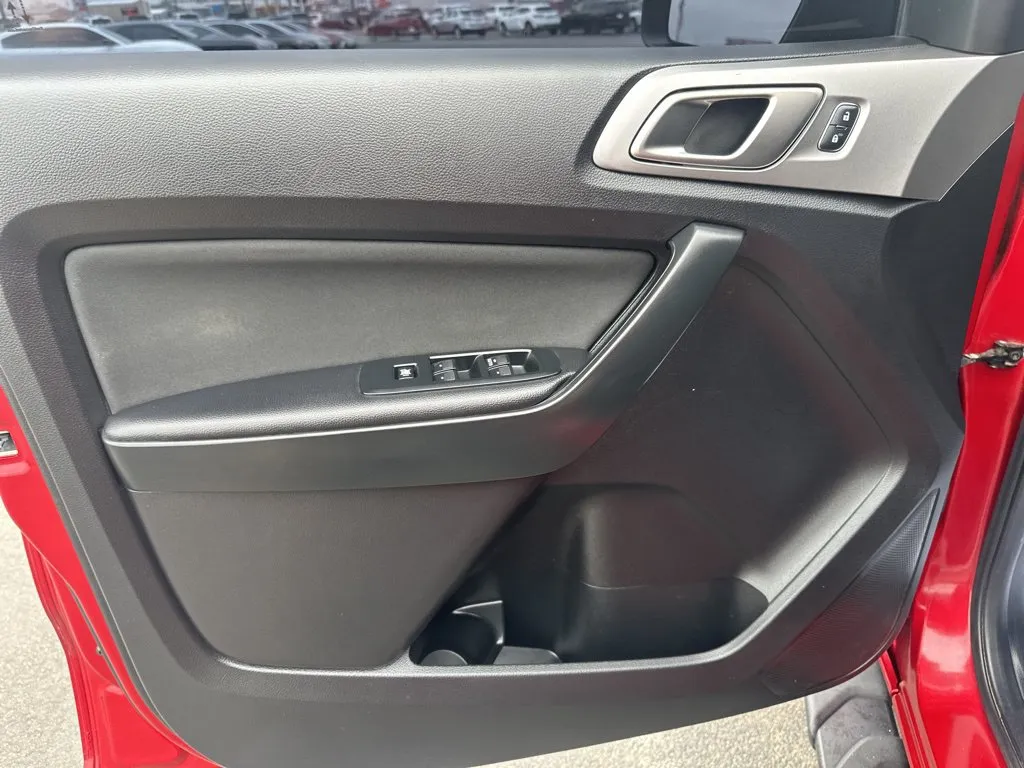 Ford Ranger photo 10