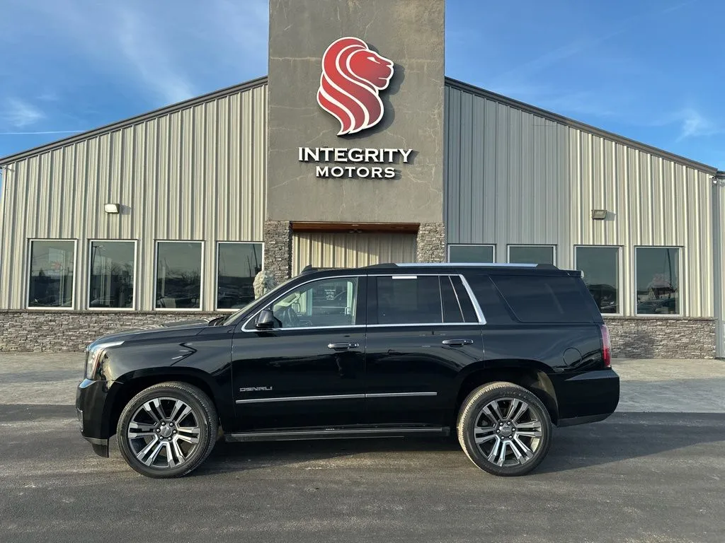 Black 2019 GMC Yukon Denali for sale in Evansville, IN