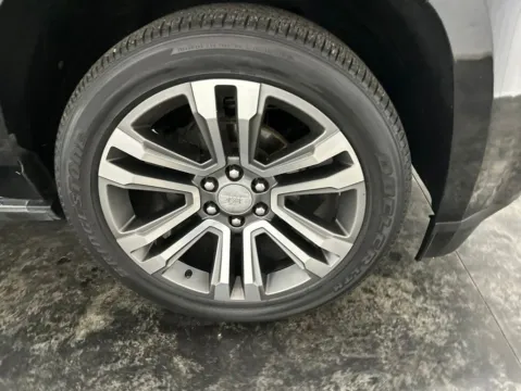 More photos of 2019 GMC Yukon Denali at Integrity Motors Group, IN
