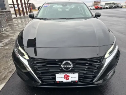 Another view of 2024 Nissan Altima 2.5 SV for sale in Evansville, IN at Integrity Motors Group