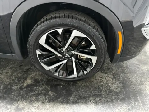 More photos of 2024 Mitsubishi Outlander SE at Integrity Motors Group, IN