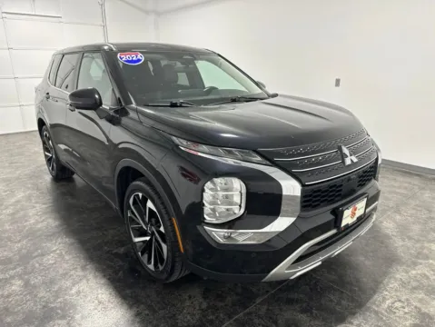 Another view of 2024 Mitsubishi Outlander SE for sale in Evansville, IN at Integrity Motors Group