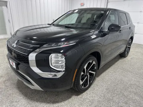 More photos of 2024 Mitsubishi Outlander SE at Integrity Motors Group, IN