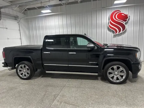 Black 2018 GMC Sierra 1500 Denali for sale in Evansville, IN