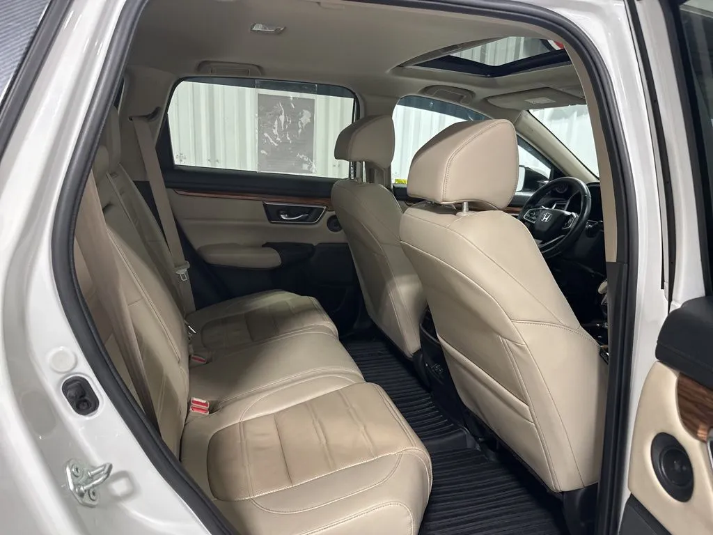 2022 Honda CR-V Touring - Photo 20