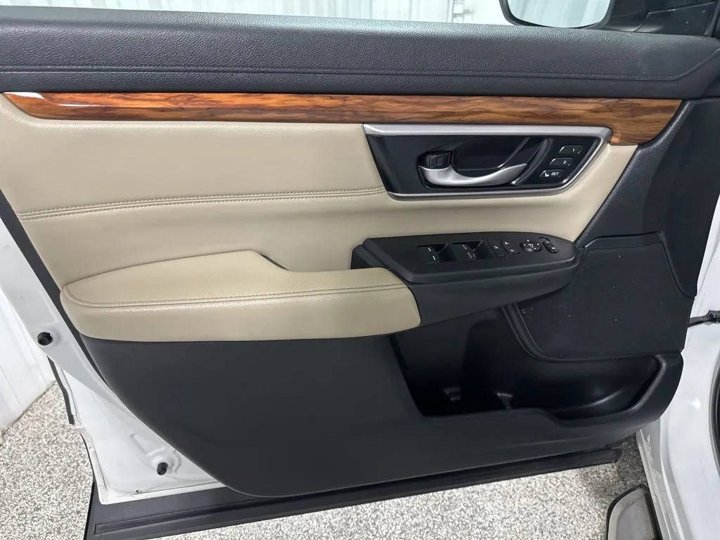 2022 Honda CR-V Touring - Photo 9