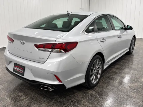 More photos of 2018 Hyundai Sonata Sport 2.0T at Integrity Motors Group, IN