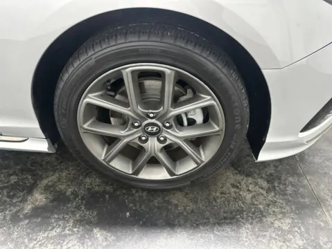 More photos of 2018 Hyundai Sonata Sport 2.0T at Integrity Motors Group, IN