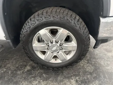 More photos of 2020 Chevrolet Silverado 3500HD LTZ at Integrity Motors Group, IN