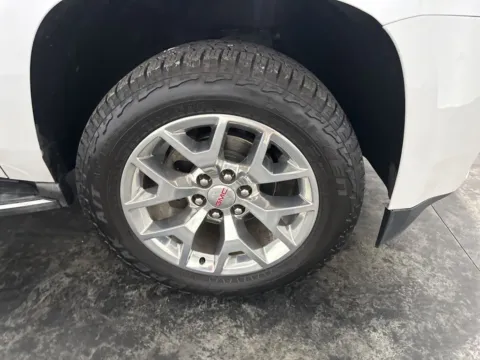 More photos of 2016 GMC Yukon SLT at Integrity Motors Group, IN