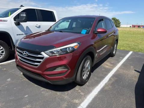 Red 2017 Hyundai Tucson SE for sale in Evansville, IN