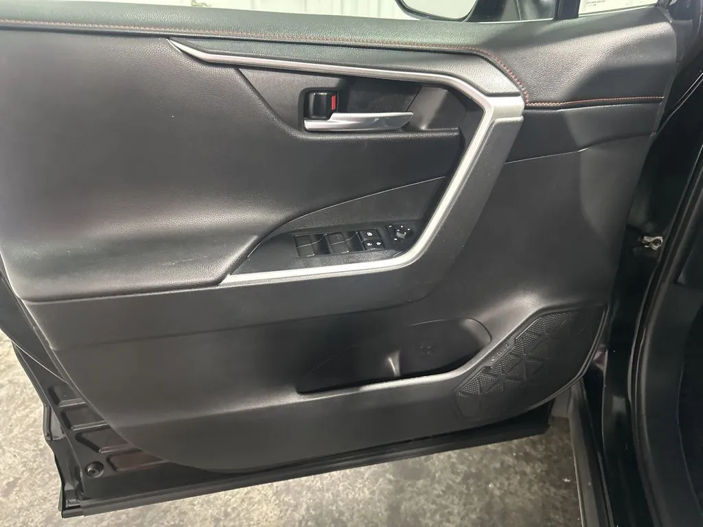 2021 Toyota RAV4 Adventure - Photo 10