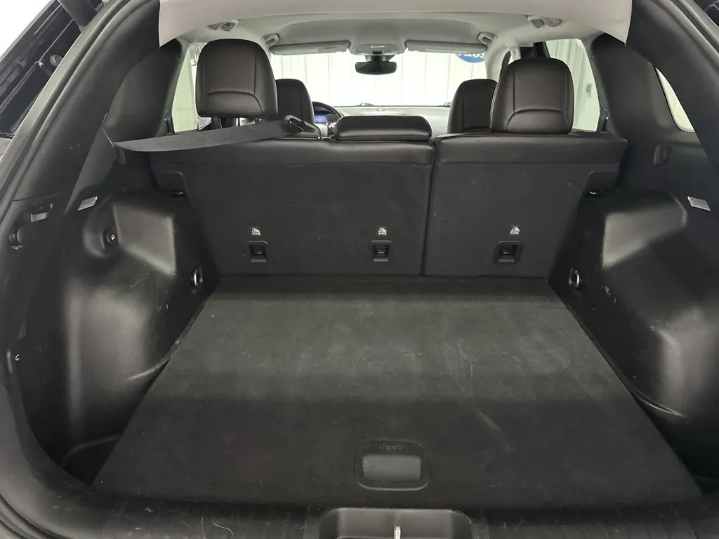 Jeep Cherokee photo 23