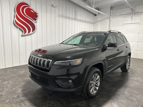Black 2021 Jeep Cherokee Latitude Lux for sale in Evansville, IN