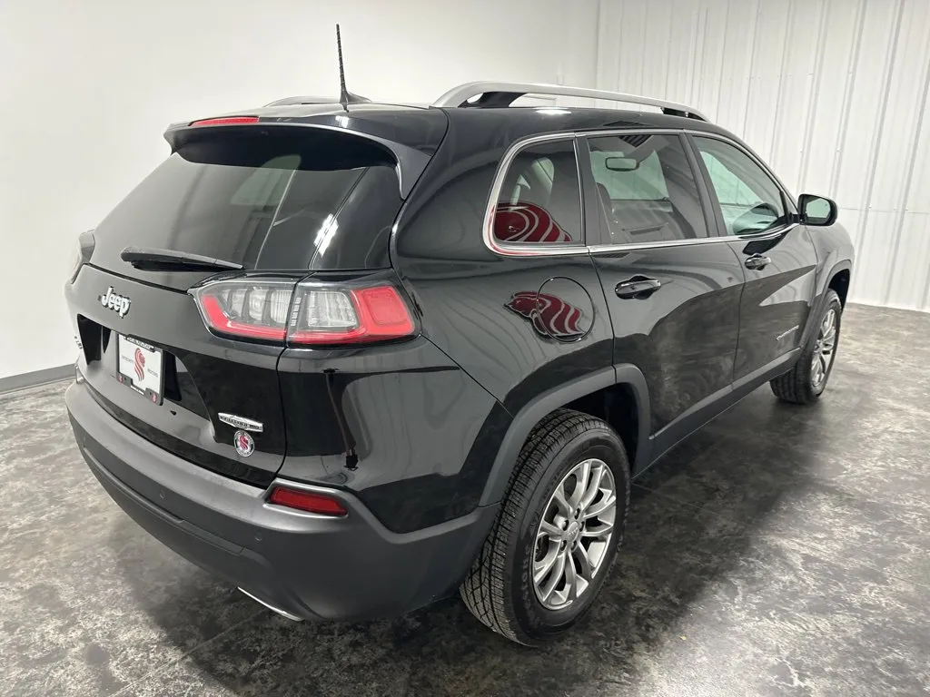 Jeep Cherokee photo 6
