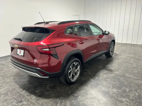 More photos of 2025 Chevrolet Trax LT at Integrity Motors Group, IN