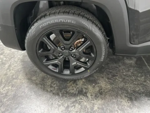 More photos of 2018 Jeep Renegade Altitude at Integrity Motors Group, IN