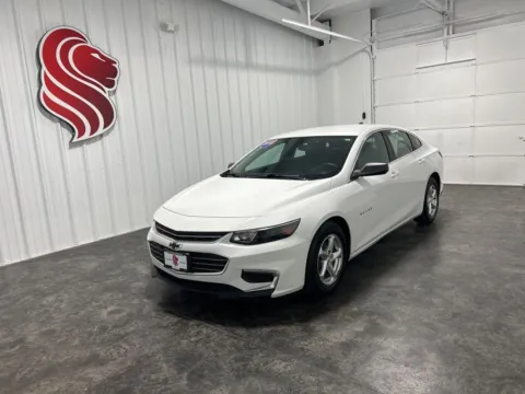 White 2018 Chevrolet Malibu LS for sale in Evansville, IN