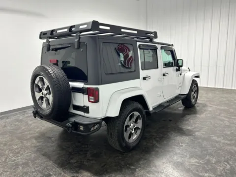 More photos of 2018 Jeep Wrangler JK Unlimited Sahara at Integrity Motors Group, IN