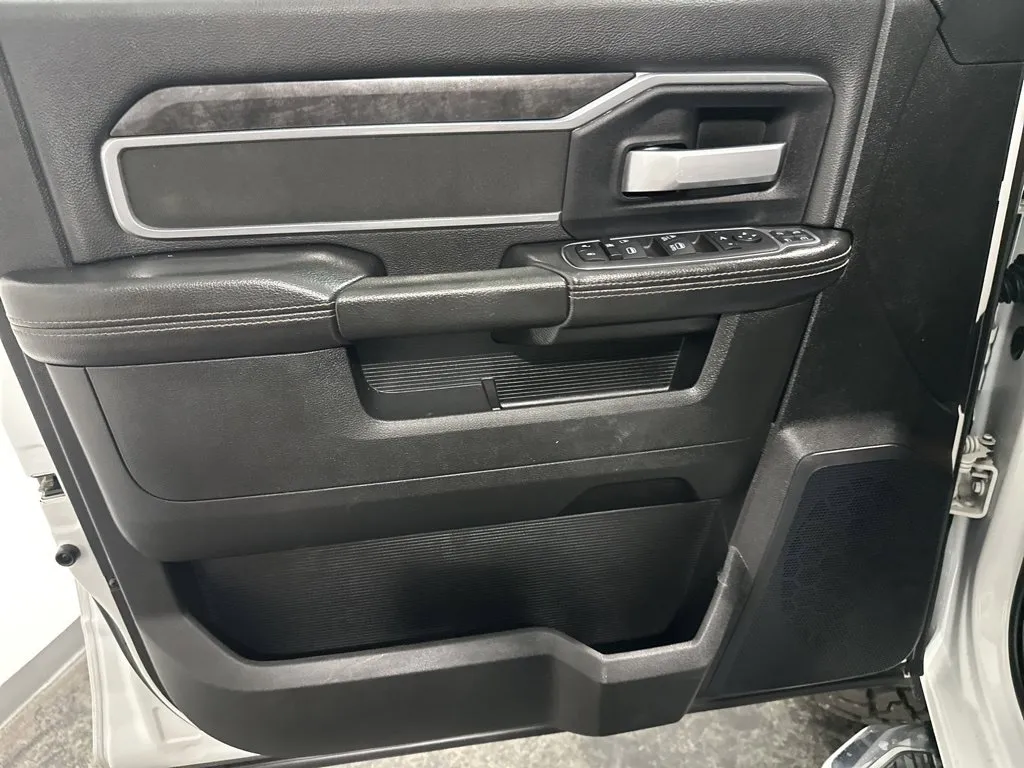 Ram 2500 photo 12