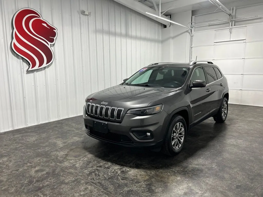 Unknown 2019 Jeep Cherokee Latitude Plus for sale in Evansville, IN