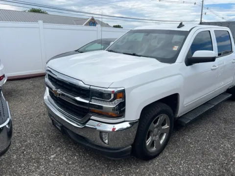 More photos of 2018 Chevrolet Silverado 1500 LT at Integrity Motors Group, IN
