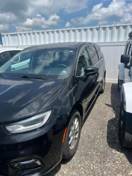 Photos of 2023 Chrysler Pacifica Touring L for sale in Evansville, IN at Integrity Motors Group