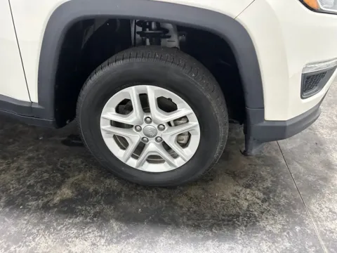 More photos of 2021 Jeep Compass Sport at Integrity Motors Group, IN