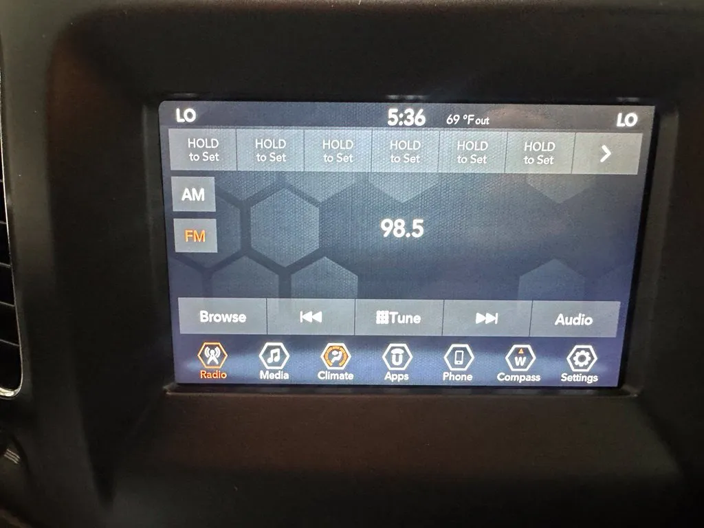 Jeep Compass photo 19