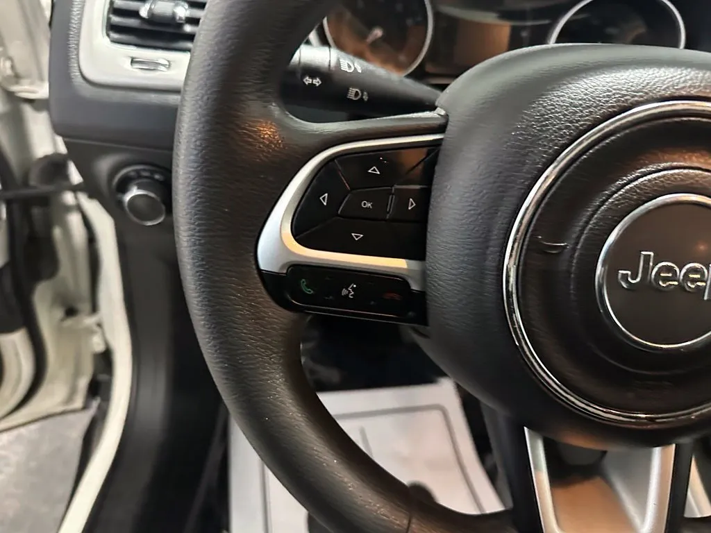 Jeep Compass photo 15