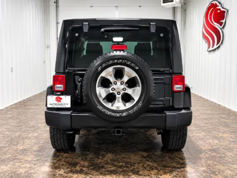 More photos of 2018 Jeep Wrangler JK Unlimited Sahara at Integrity Motors Group, IN