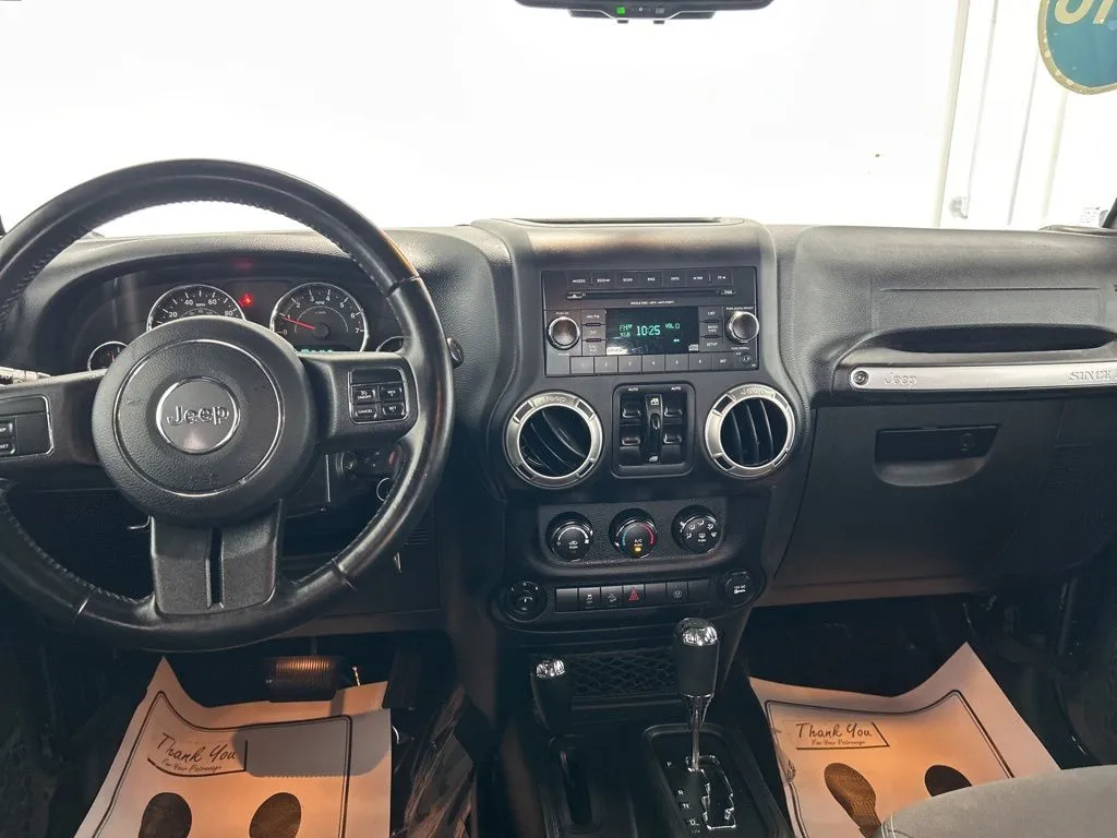 Jeep Wrangler JK photo 17