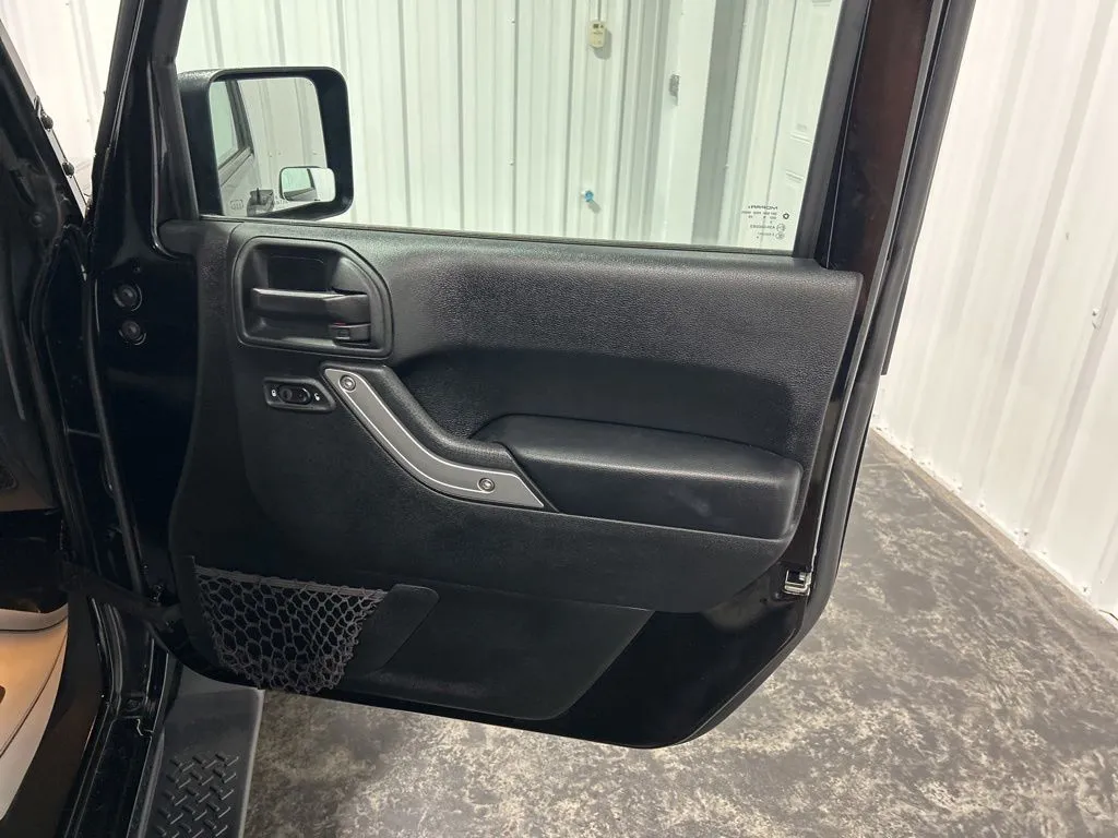 Jeep Wrangler JK photo 15