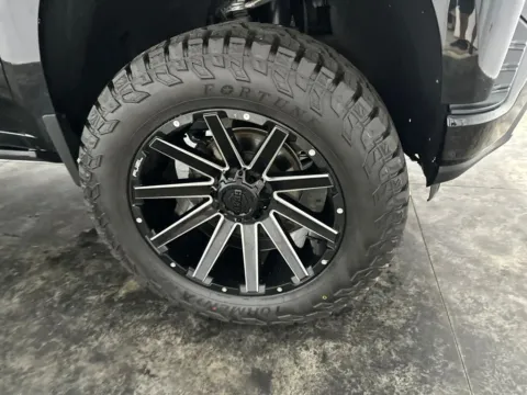 More photos of 2020 Chevrolet Silverado 1500 RST at Integrity Motors Group, IN
