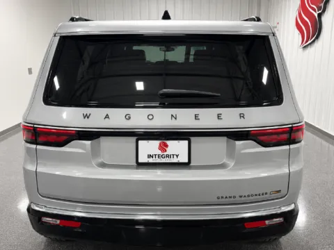 More photos of 2024 Jeep Wagoneer Series II at Integrity Motors Group, IN