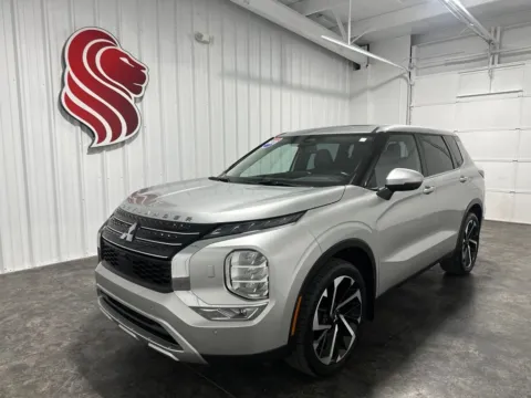 Unknown 2023 Mitsubishi Outlander SE for sale in Evansville, IN