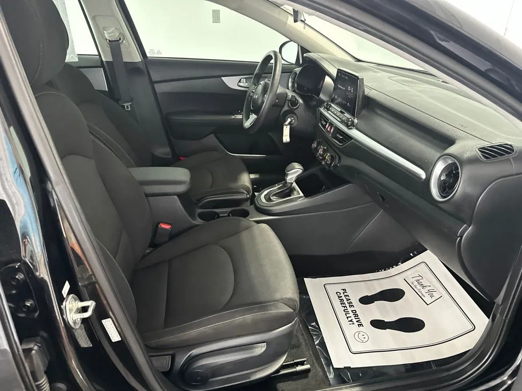 Kia Forte photo 24