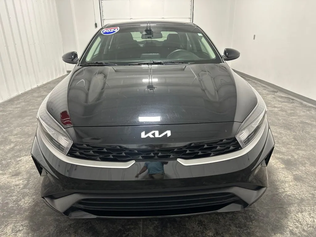 Kia Forte photo 2