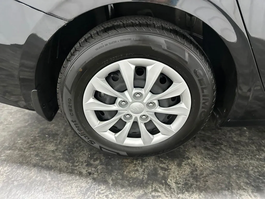 Kia Forte photo 5
