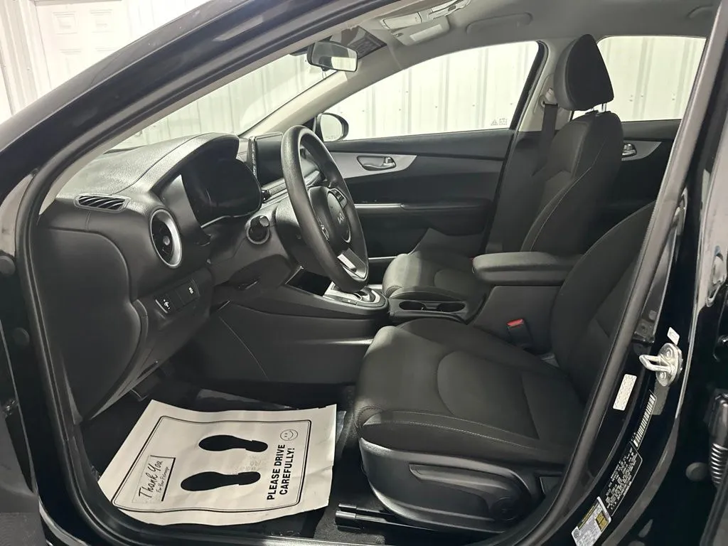 Kia Forte photo 11