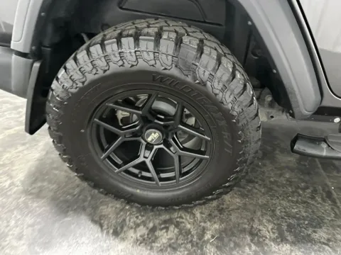 More photos of 2019 Jeep Wrangler Unlimited Sport S at Integrity Motors Group, IN