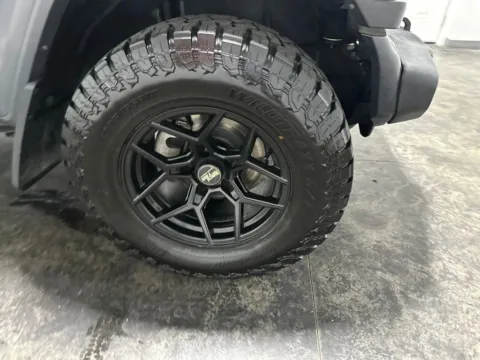 More photos of 2019 Jeep Wrangler Unlimited Sport S at Integrity Motors Group, IN