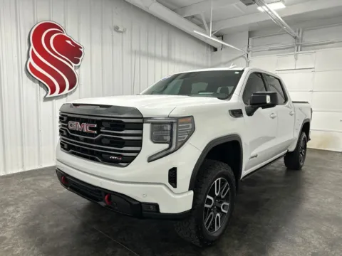 White 2023 GMC Sierra 1500 AT4 for sale in Evansville, IN