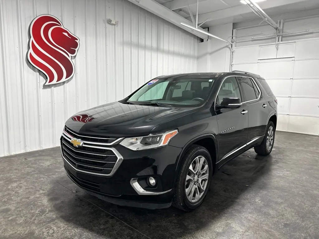 Black 2021 Chevrolet Traverse Premier for sale in Evansville, IN