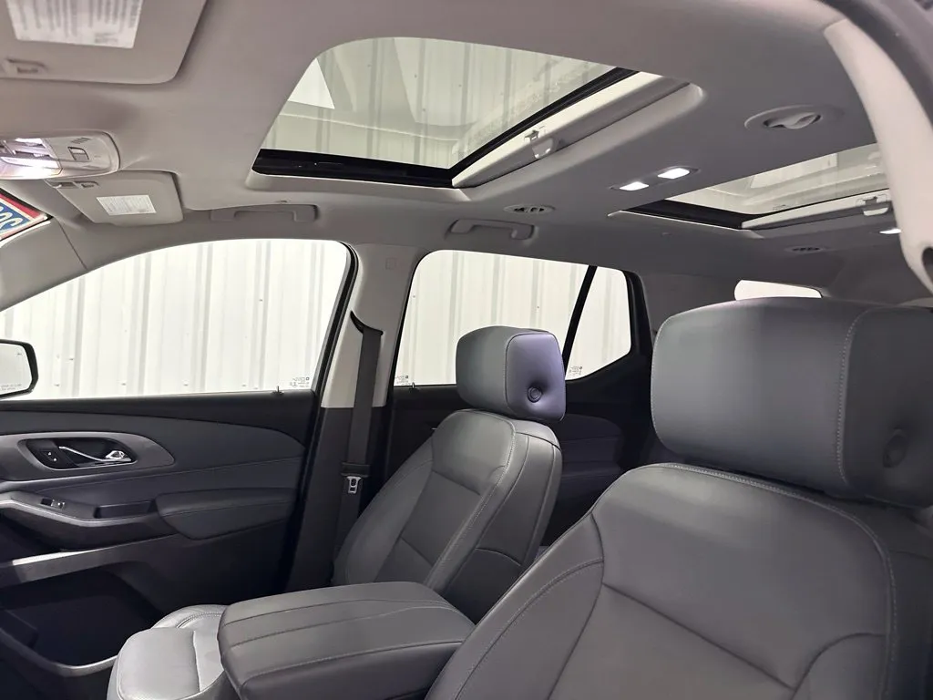 Chevrolet Traverse photo 25